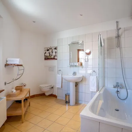 Les - La Cour St Fulrad Nocleg ze śniadaniem Saint-Hippolyte (Haut-Rhin)